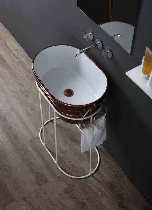 COMPOSIZIONE TINOZZA RAME SU STRUTTURA BIANCA