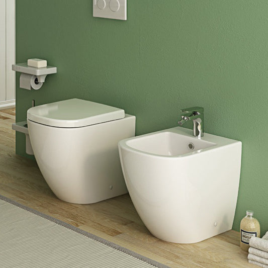 Coppia sanitari filomuro senza brida Faster