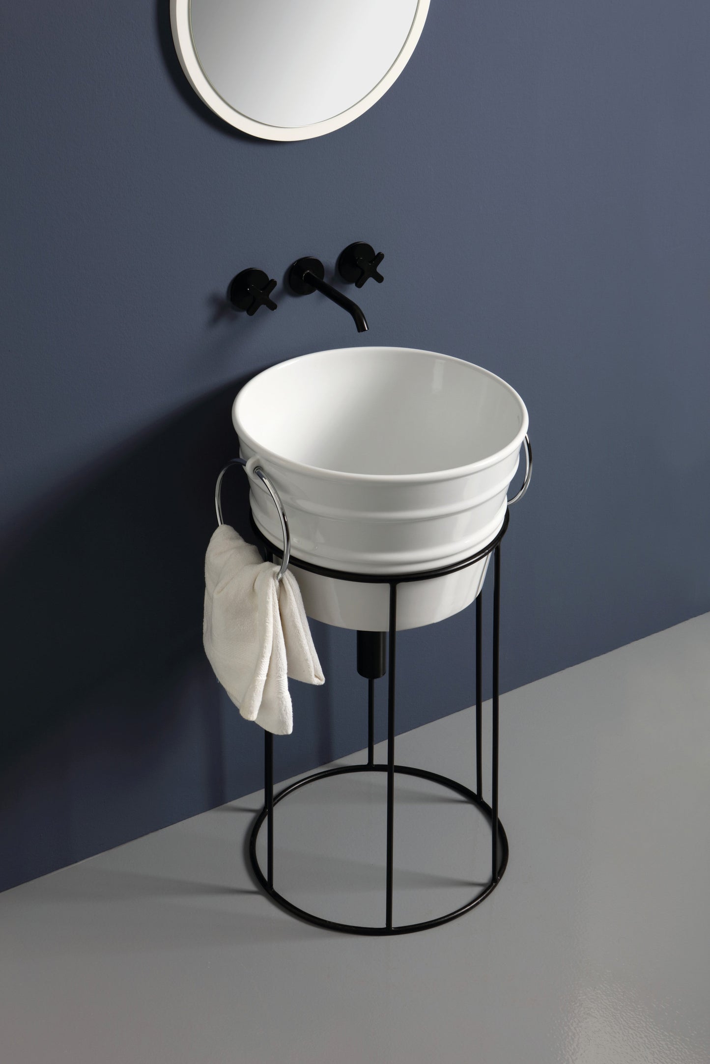 STRUTTURA DA TERRA ALTA IN METALLO BACILE