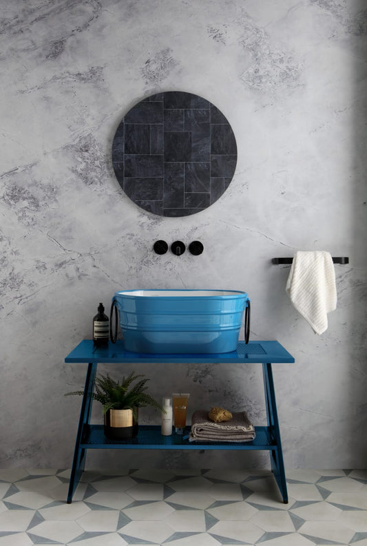 COMPOSIZIONE TINOZZA CIANO SU CAVALLETTO CIANO